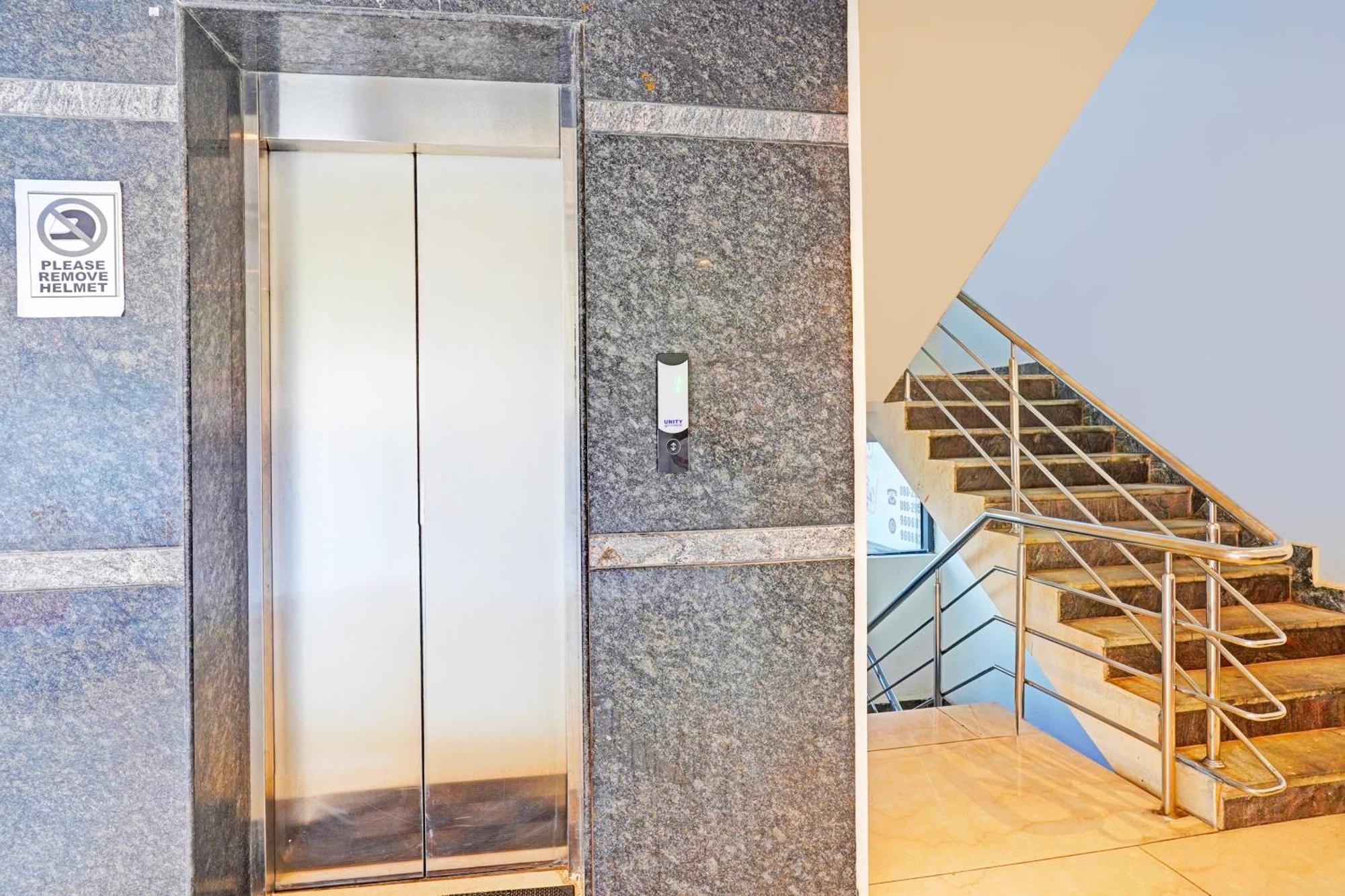 Super Townhouse Oak Electronic City Formerly Hotel Trubell Kammasandra Exterior photo