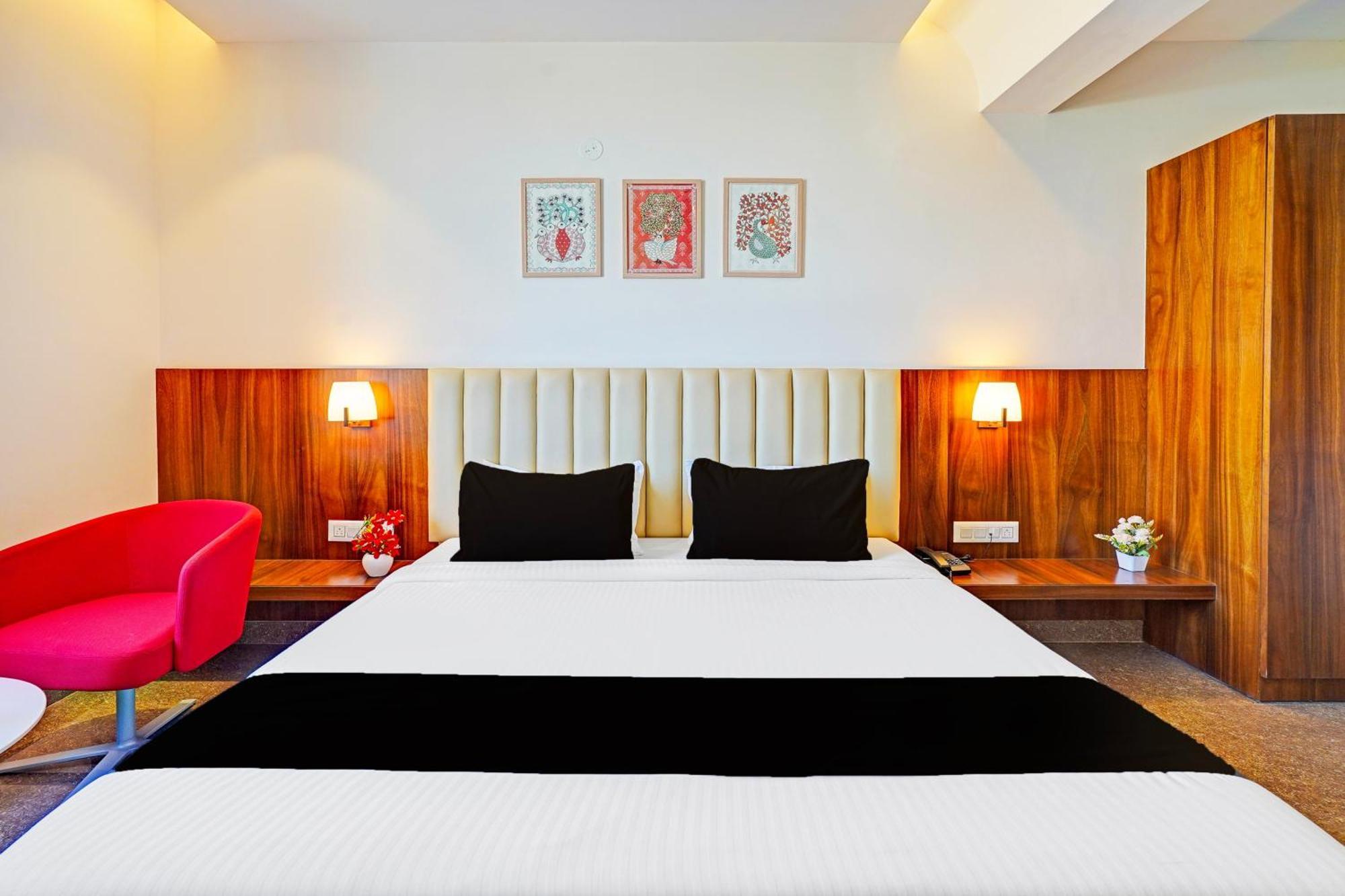 Super Townhouse Oak Electronic City Formerly Hotel Trubell Kammasandra Exterior photo
